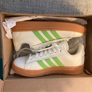 NWT Women’s Adidas Grand Court Alpha - size 7.5